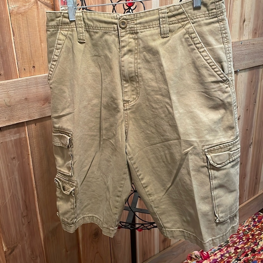 🩳🩳🩳3 for $12🩳🩳🩳Mens Khaki Cargo Shorts-31 - Picture 2 of 7